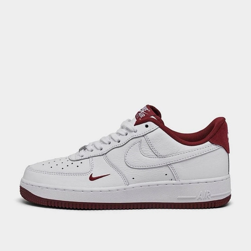 NIB Men Nike Air Force 1 Low '07 LV8 White Team Red HM9483 100